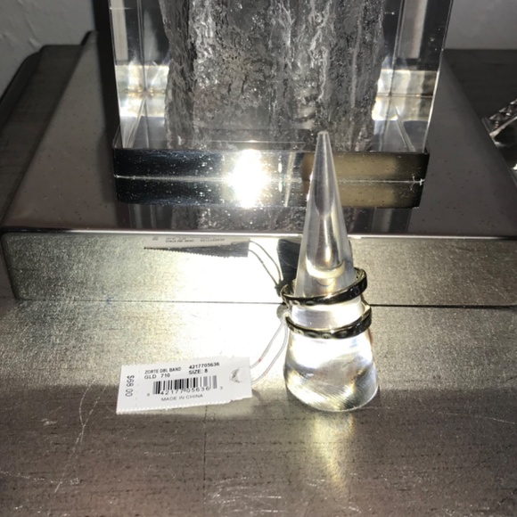 NWOT Kendra Scott Zorte Gold Hammered Double Band Ring - Picture 3 of 5